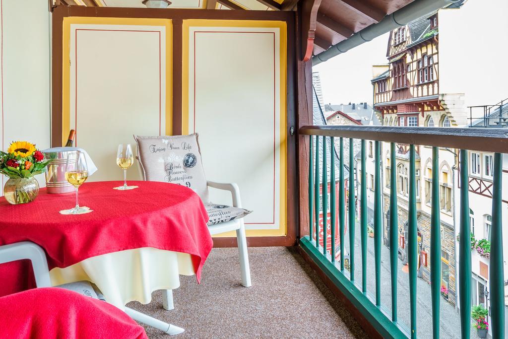 Altkoelnischer Hof Bacharach Exteriör bild